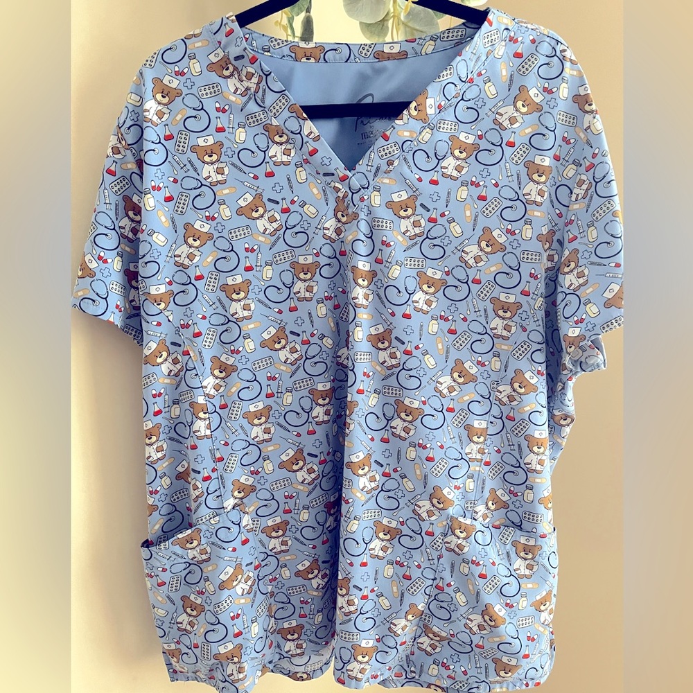 Women’s scrub top size 2x
